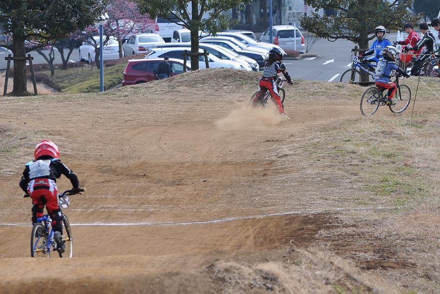 2009JOSF２月緑山定期戦VOL7：パウダー、クルーザー、ミルキー６クラス決勝_b0065730_20353629.jpg