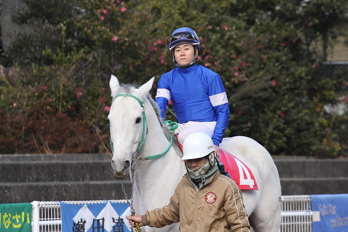 2009年1月12日(月) 高知競馬 6R 成人の日特別_a0077663_1904741.jpg