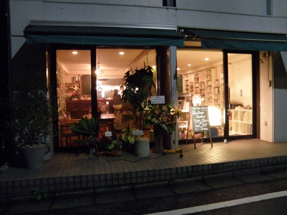 土曜日は、下北沢スロコメ・フリマです。_f0053279_14332827.jpg