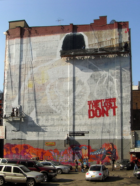 ニューヨークの街角風景から、巨大壁画広告を描く人々 : ニューヨーク