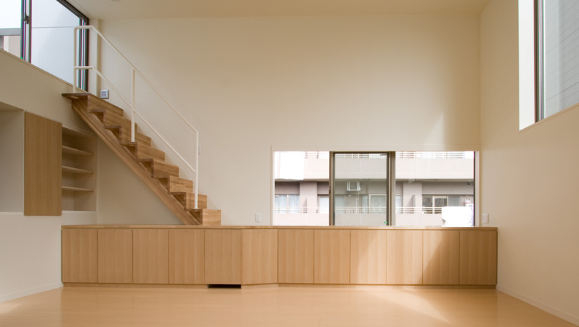 ライトコートの家 4 狭小住宅 建築家 シンプルなデザイン _e0127948_1102667.jpg