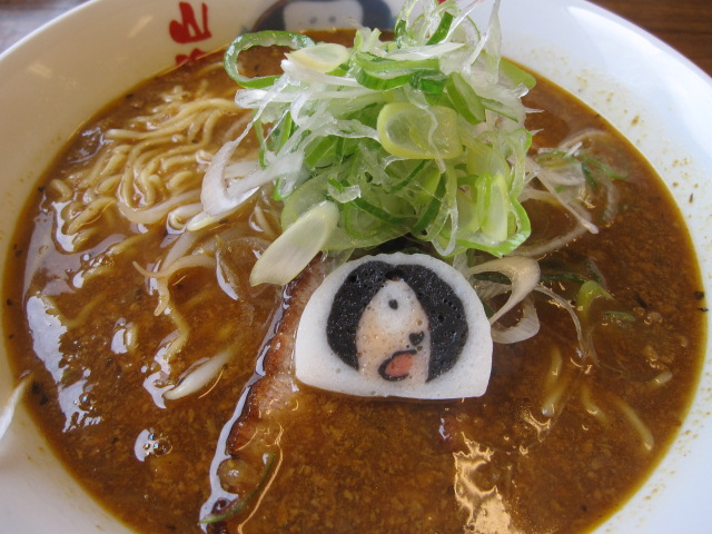 出張五日目その2 元気亭のカレーマグロラーメン@境港_b0042308_8171672.jpg