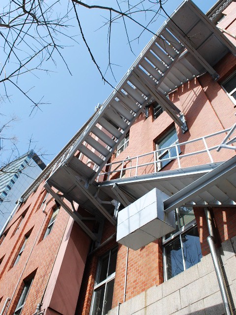 横浜中区の本町ビル_a0110756_22143315.jpg