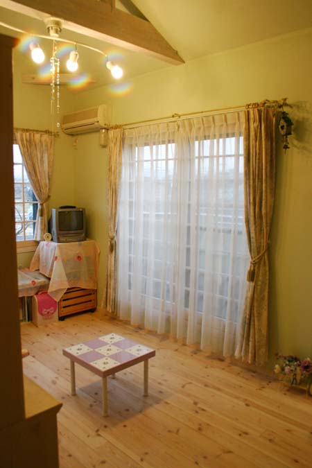 淡いグリーンの珪藻土_e0074935_17481871.jpg
