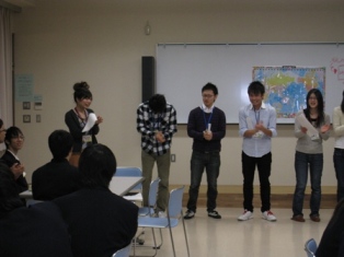 万代高校にて「学校にいけない子どもたち」ワークショップを行いました。_c0167632_11315941.jpg