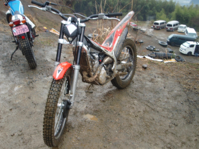 お話中】トライアル BETA Revo3