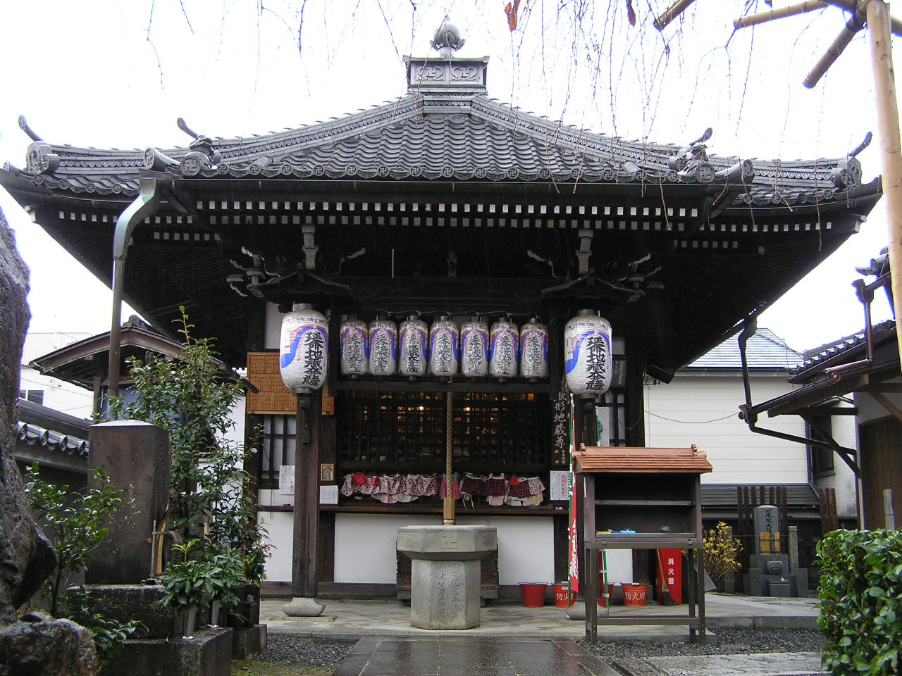 鍬形地蔵さま_c0194552_18384139.jpg