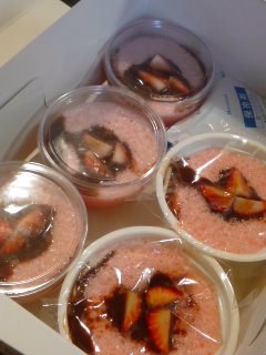 疲れたときは甘い物・・・いちごのヨーグルトムース。_f0177295_10505098.jpg