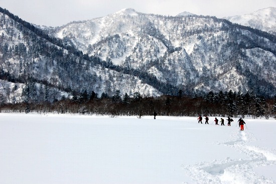 雪原に眠るオコタンペ湖_f0041230_20564610.jpg