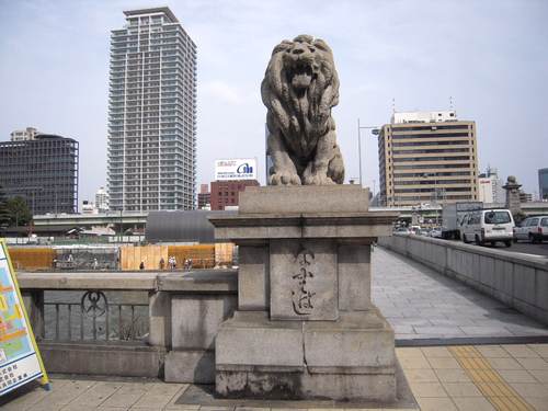 北浜界隈・難波橋　（イボイノシシの散歩道）（その２）_d0083265_22115470.jpg