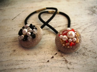 リネンのくるみボタン ヘアーゴム Hand Made Chu Chu リネンのくるみボタン ヘアーゴム Hand Made Chu Chu