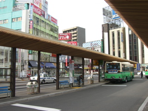 杉のバスのりば_f0090602_012677.jpg