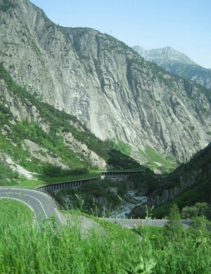 スイス３日目　フルカ峠～グリンデルワルド_d0033336_15543028.jpg