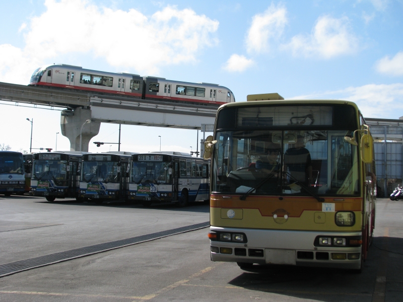 廃車が相次ぐエアロミディ_c0171563_22481039.jpg