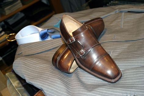 SUIT・TIE・SHIRTもドンドン入荷してますよ!_f0039487_1392527.jpg