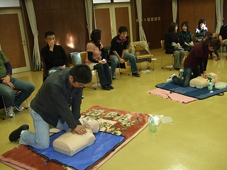 2008.12.6 心肺蘇生法スキルアップ研修_b0146633_0251910.jpg