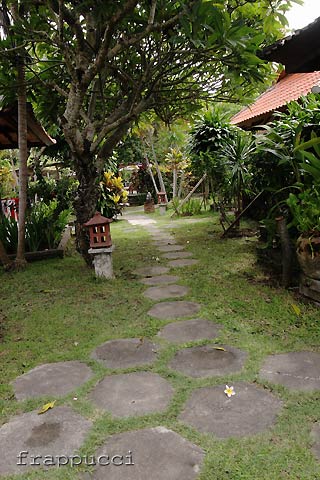 d0056263_225623100.jpg