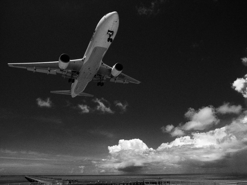蒼穹からのapproach_e0004009_074055.jpg