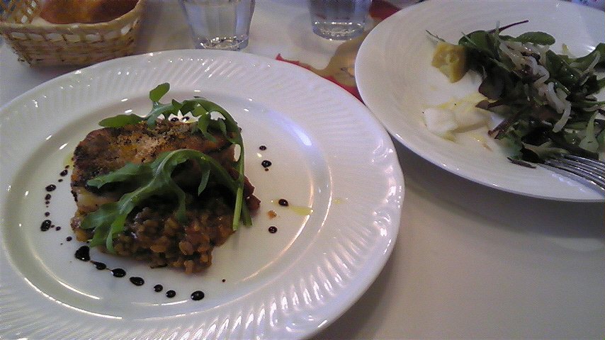 そして今日は..._f0195703_23391763.jpg