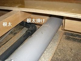 フローリングの床鳴り　設備配管_b0003400_163239.jpg