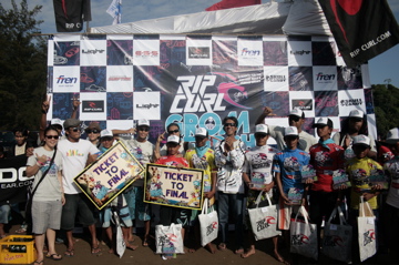 RIPCURL GROM SEARCH 2009 ＠ PADANG　後編_e0104703_11105366.jpg