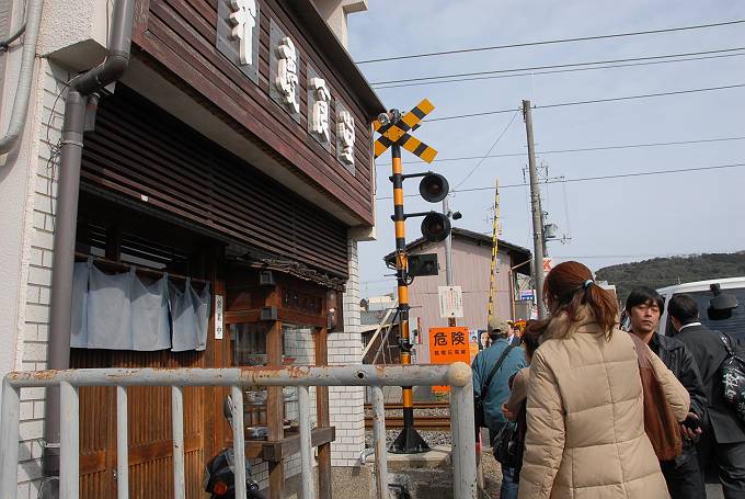 第六回京都路地裏探検　陶化橋から本町通りを伏見稲荷へ_a0064449_0451234.jpg