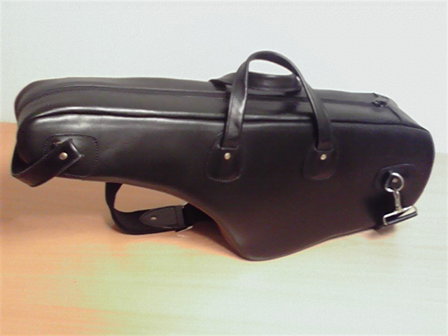 Reunion Blues leather gig bag *alto sax www.krzysztofbialy.com