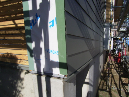 朝日ヶ丘の家 現場 ガルバ外壁 高橋泰樹設計室ブログ