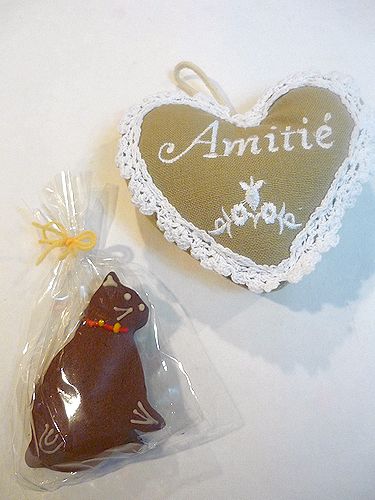 ル カフェ マミィ Le Cafe Mamie の 懐かしい香り。。。優しい amitie からの 贈り物☆・:*:・゚`✛ _a0053662_2115266.jpg