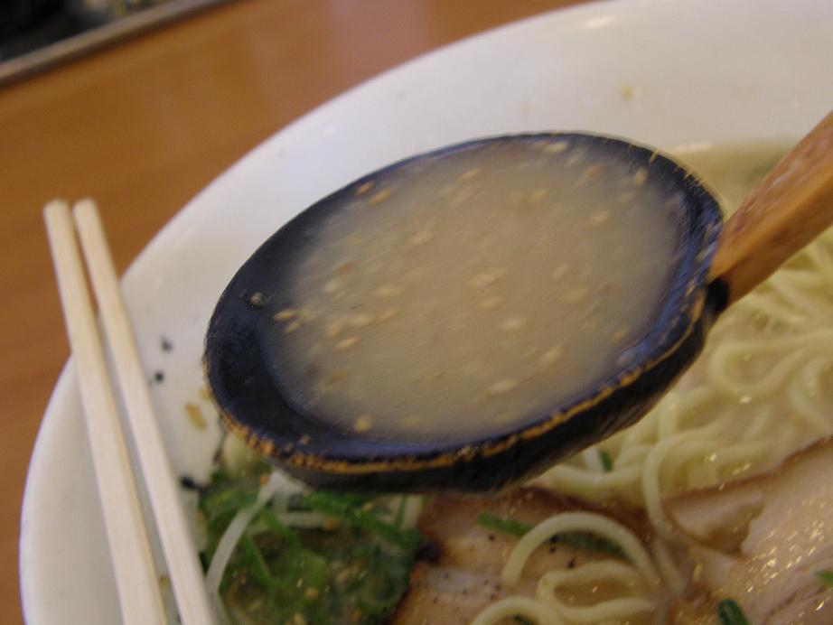 博多ラーメンげんこつ　豊中南本店_c0118393_13145078.jpg