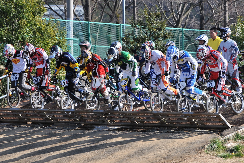 2009JOSF緑山関東オープンレースVOL1：BMXエリート決勝_b0065730_21201850.jpg