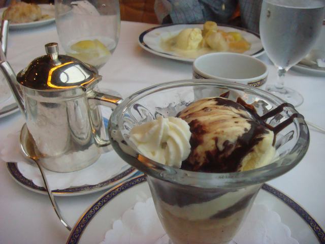 d0100880_1571550.jpg
