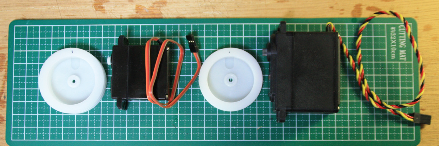 引取限定 ヒロボー リスボン36 36/600クラス RCヨット サーボ 引取限定 ヒロボー リスボン36 36/600クラス RCヨット サーボ