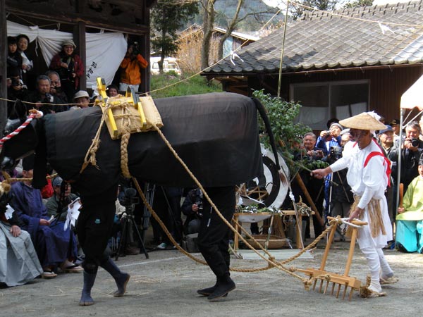 諸田御田植神社へ_c0047341_10284446.jpg