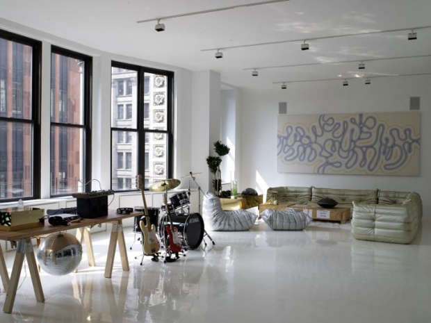 HOUSE OF THE ARTIST JONNY DETIGER IN NEW YORK _a0118453_11543354.jpg