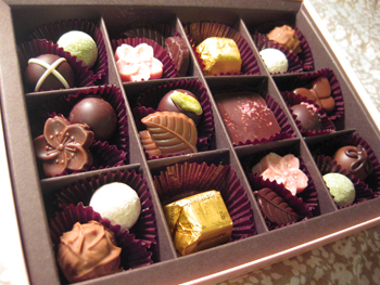 さくら紅茶とチョコ_e0177207_0591956.jpg