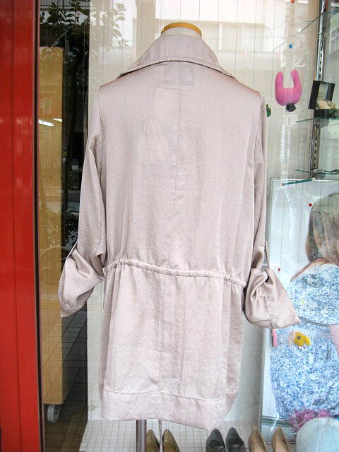 ＩＳＢＩＴ ＳＩＥＲＡ ＬＥＯＮＥ （ シエラレオン ） ＧＯＷＮ　ＪＡＣＫＥＴ　ＢＥＩＧＥ２_a0089359_2244423.jpg