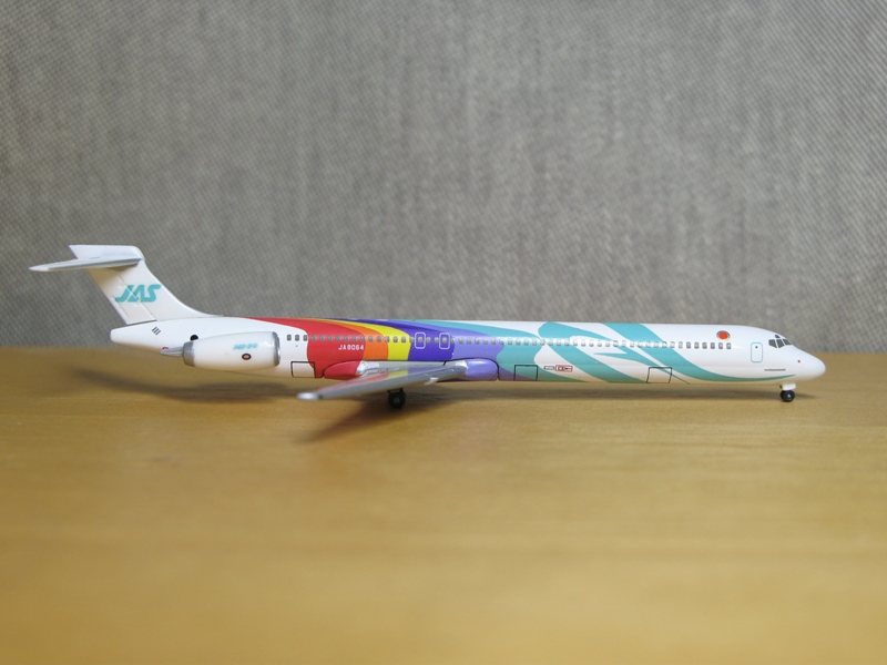 McDonnel Douglas MD-90-30 Japan Air System -- Kurosawa\'s Rainbow　No.1_c0084381_22104388.jpg