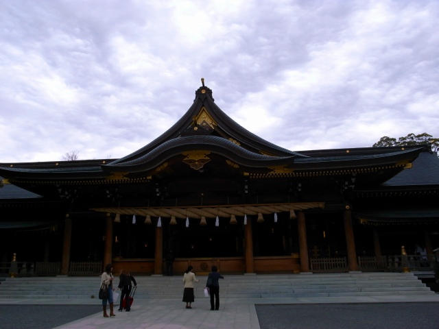 霊能力者の薦め～寒川神社に行ってきた～_c0071611_22422152.jpg