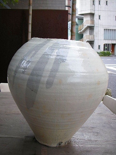 吉岡萬理さんの花入いろいろ_b0132444_16222755.jpg