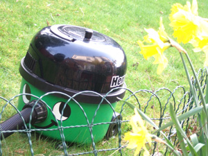 イギリス生まれの掃除機 Henryくん_e0030586_17492897.jpg