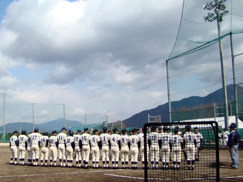 高校野球、春のリーグ戦_a0047200_1744549.jpg