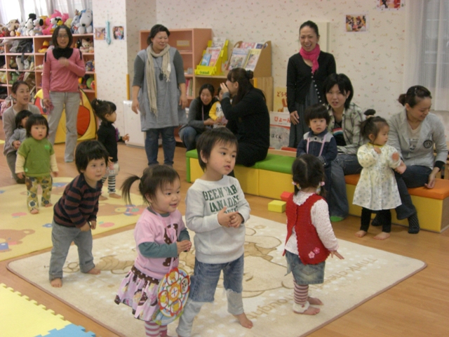 3月のお誕生会_f0142009_1058488.jpg