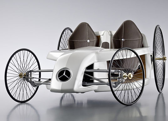 ■Mercedes-Benz F-CELL Roadster With Hybrid Drive_c0009172_10251587.jpg