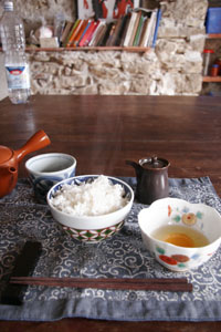 私の小さな幸せ~卵ご飯_f0106597_22323747.jpg