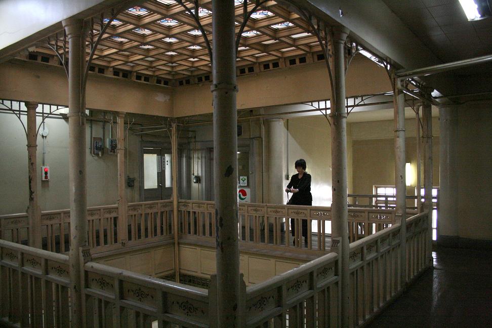 「警官の血」ロケ地 上野ビル(北九州市若松)_a0107574_20571851.jpg