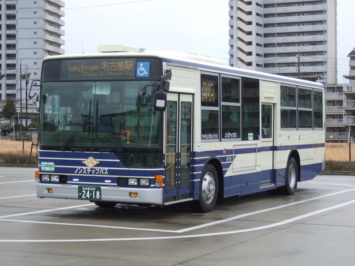 N市営バスの新車　NF-86　_a0082347_2001790.jpg