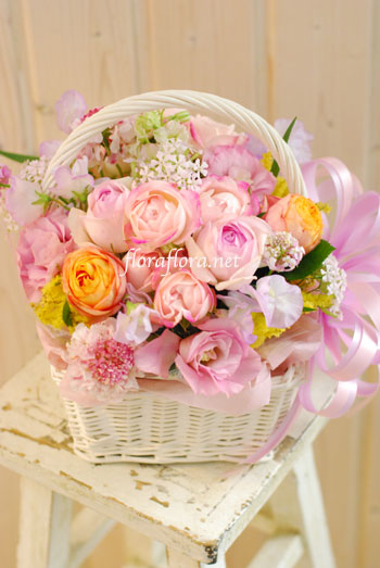 Wedding flowers バラの花冠とご両親へのローズバスケット_a0115684_18454432.jpg
