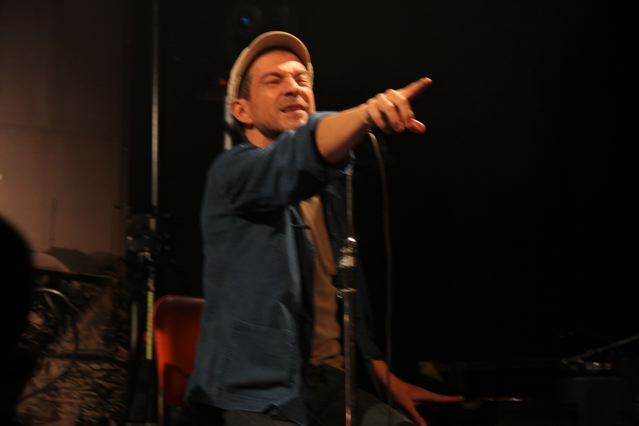 Babel Med Music / Return of Sam Karpienia & Oai Star !!!_d0010432_1273521.jpg