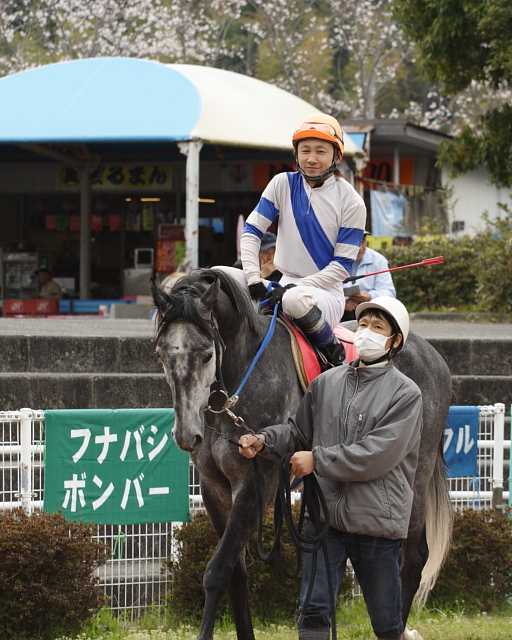 實川純一騎手、高知競馬2勝目！！_a0077663_18151398.jpg